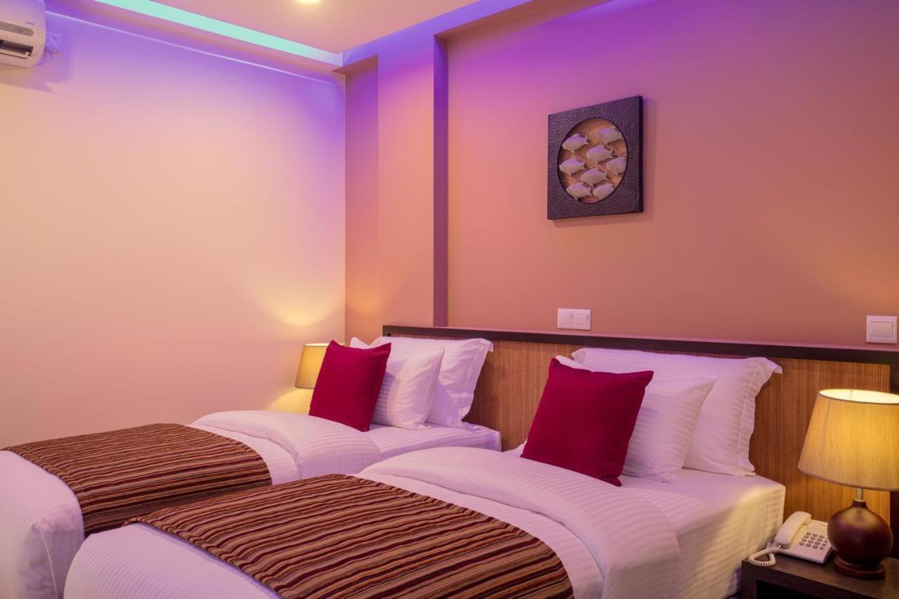 Eleven Trees Maldives Hotel Hulhumale Bagian luar foto