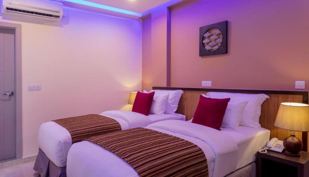 Eleven Trees Maldives Hotel Hulhumale Bagian luar foto