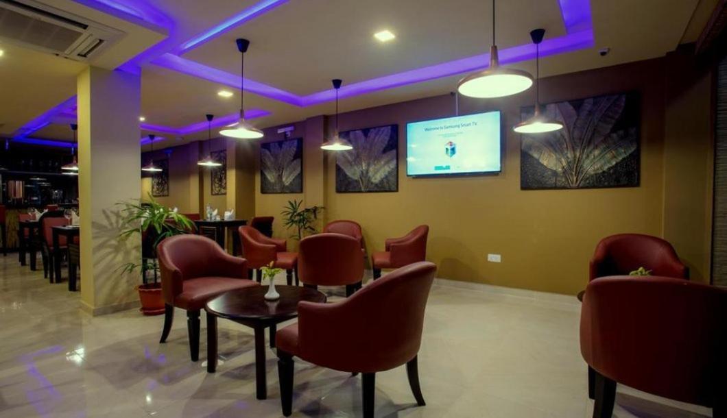 Eleven Trees Maldives Hotel Hulhumale Bagian luar foto
