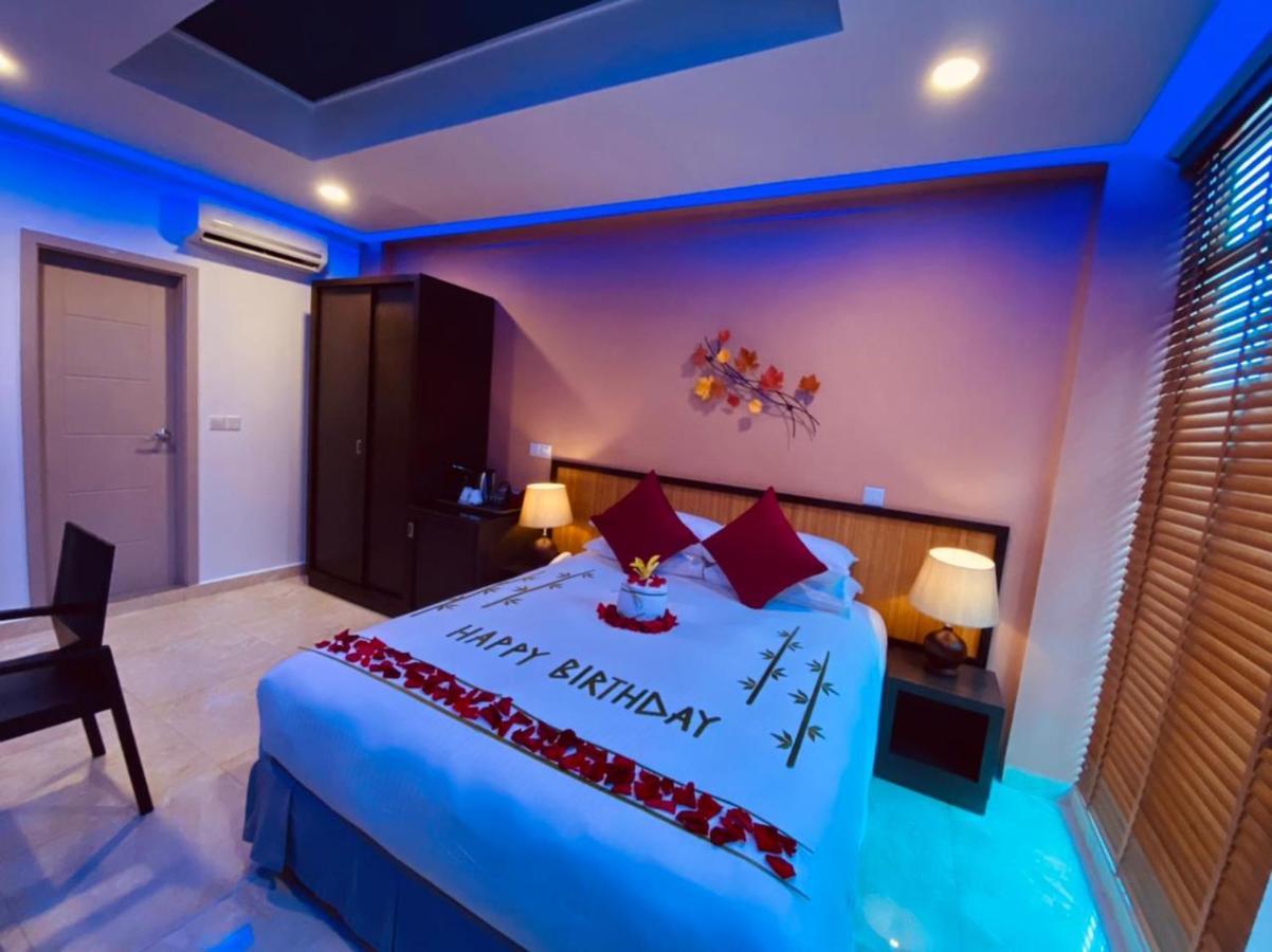 Eleven Trees Maldives Hotel Hulhumale Bagian luar foto