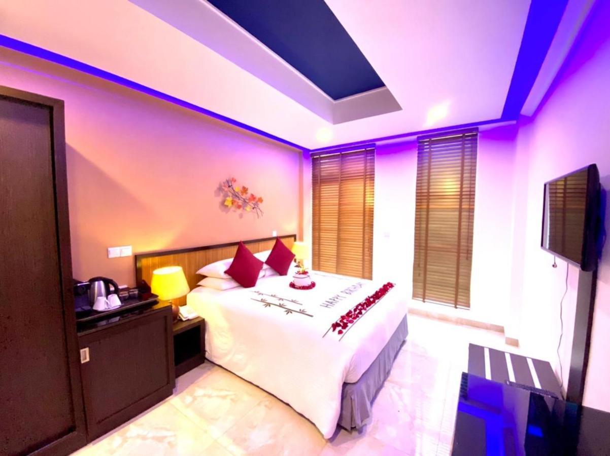 Eleven Trees Maldives Hotel Hulhumale Bagian luar foto